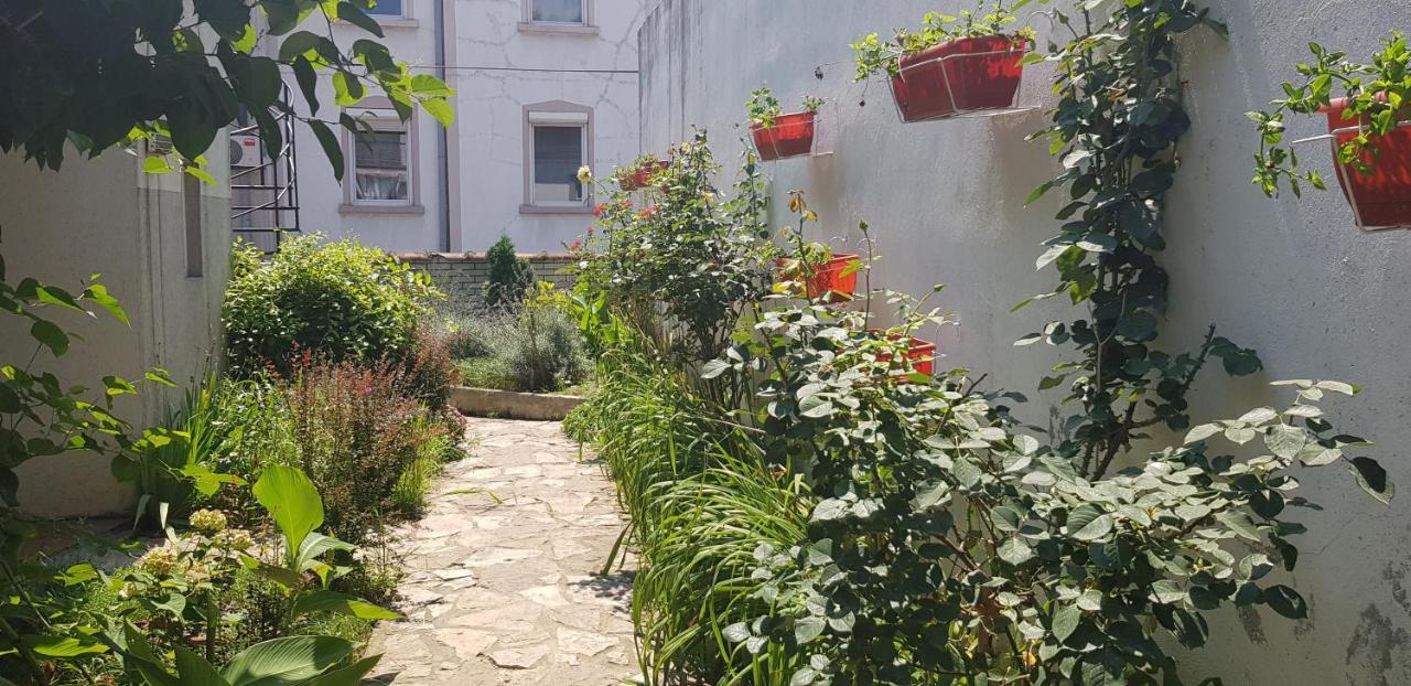 Garden Apartments Белград Екстериор снимка
